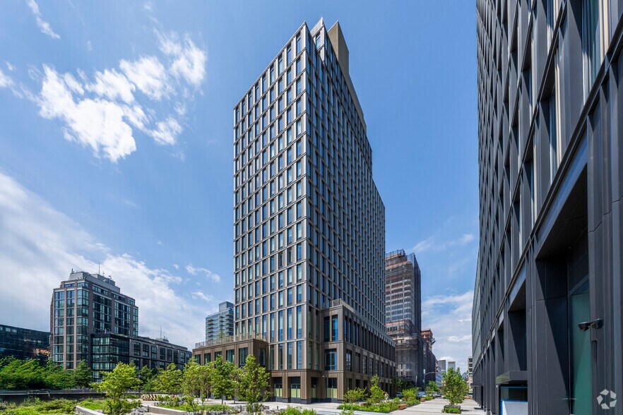 More Photos Of 420 Carroll St, Brooklyn Coworking Space