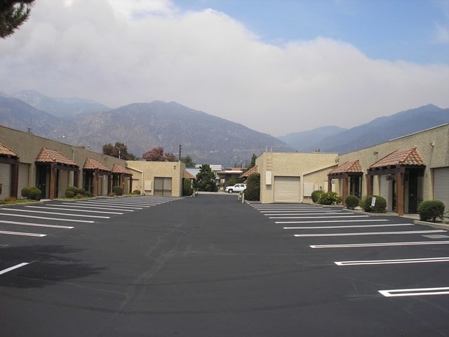 More Photos Of 136-140 E Santa Clara St, Arcadia Warehouse For Lease