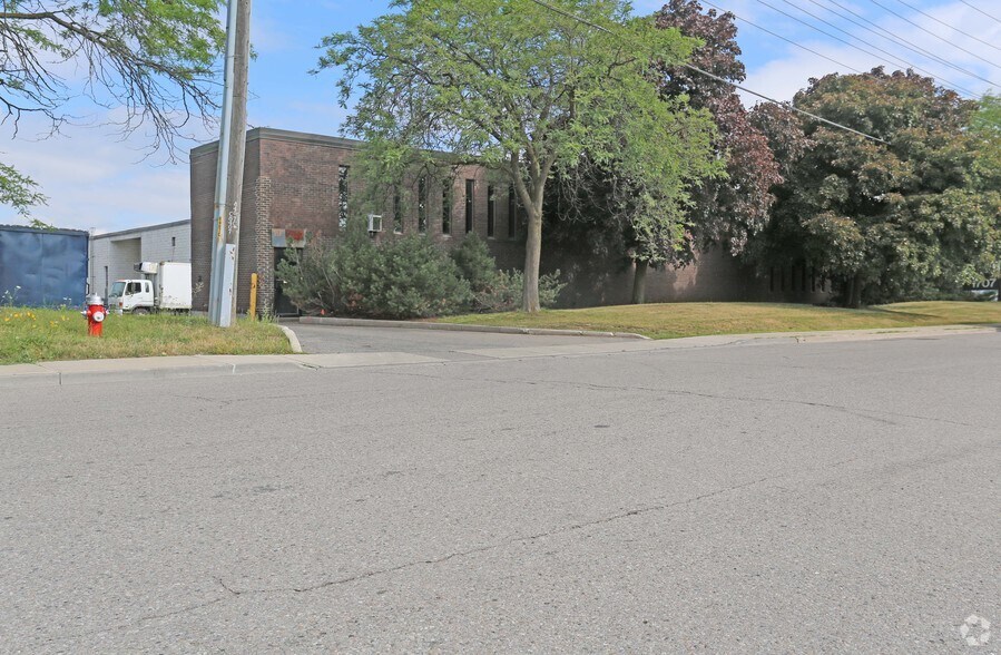 Primary Photo Of 1707 Sismet Rd, Mississauga Service For Lease
