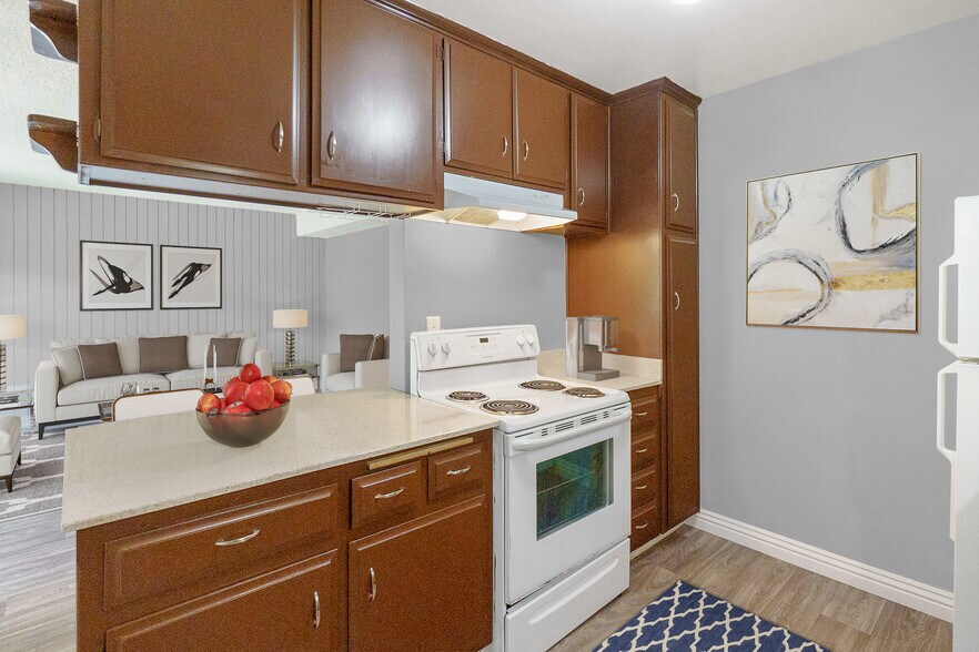 More Photos Of 5055 73rd St, San Diego Apartments For Sale