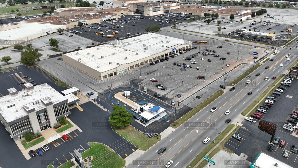 More Photos Of 1533 E Battlefield Rd, Springfield Land For Lease