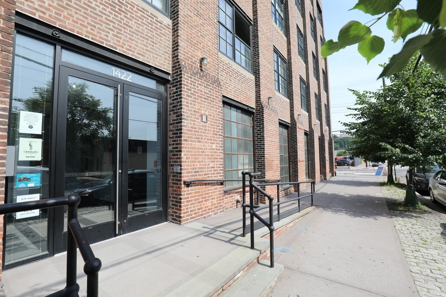 More Photos Of 1422 Grand St, Hoboken Loft Creative Space For Lease