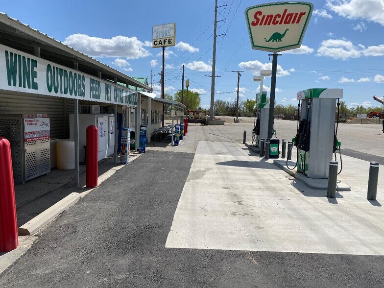 More Photos Of 500 Sand Hollow Rd, Caldwell Service Station For Sale