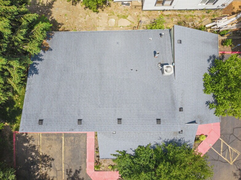 More Photos Of 255 Dueber Ave SW, Canton Medical For Sale