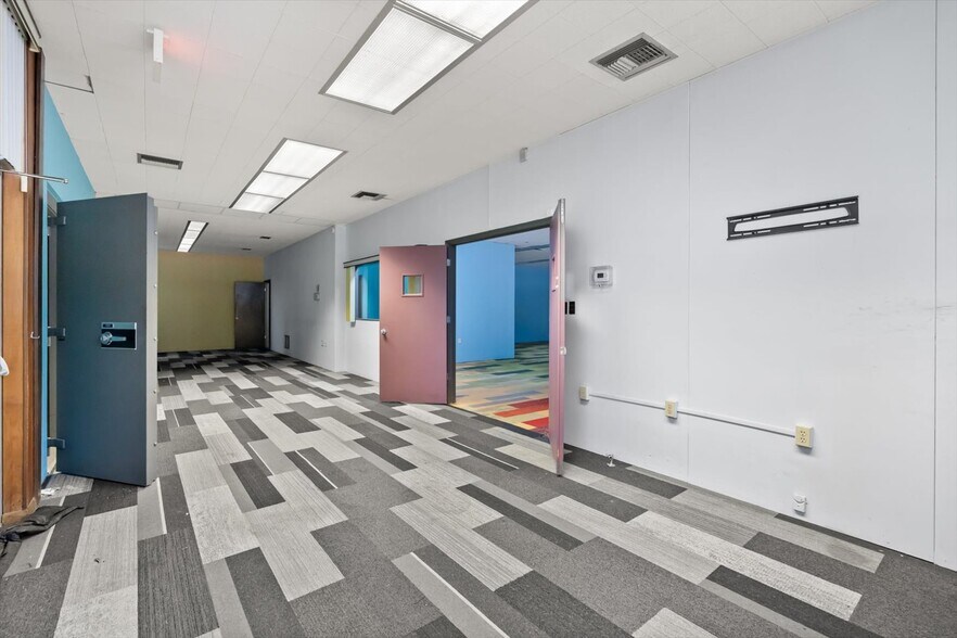 More Photos Of 421 E Robinson St, Orlando Office For Sale