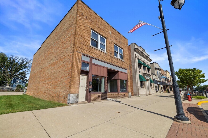 More Photos Of 1020 Main St, Union Grove Storefront Retail Residential For Sale