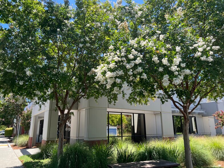 More Photos Of 279 Cousteau Pl, Davis Office For Lease