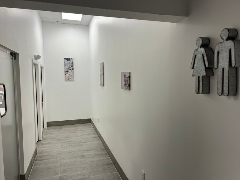 More Photos Of 25115 Gosling Rd, Spring Restaurant For Sale