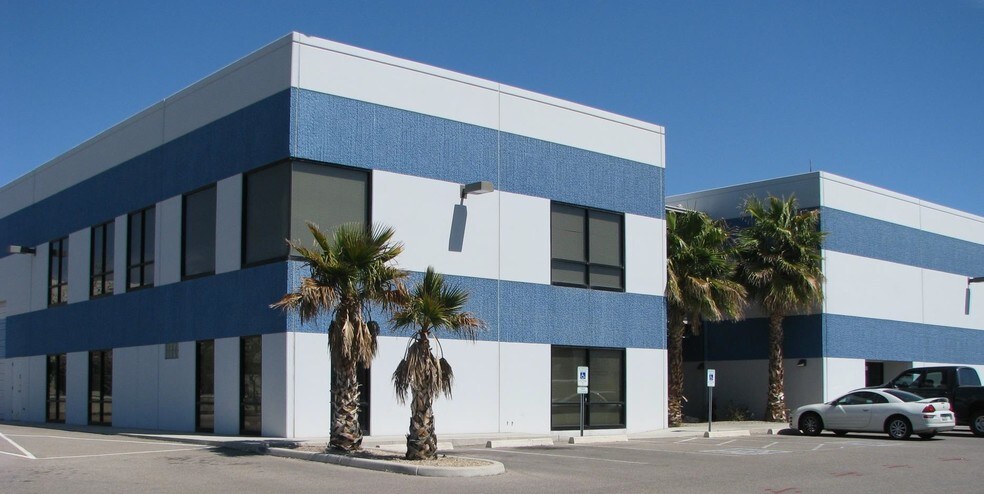 Primary Photo Of 2470 W Majestic Pky, Tucson Warehouse For Lease