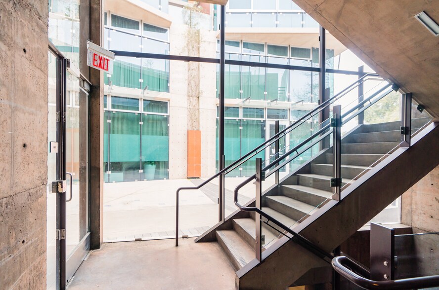 More Photos Of 116 University Ave, Palo Alto Office For Sale