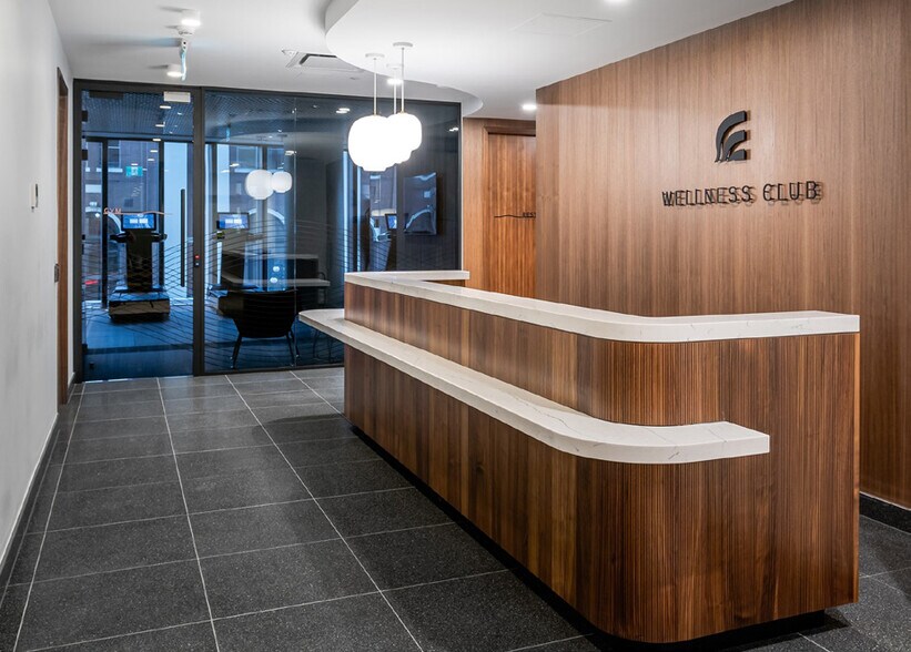 More Photos Of 320 Granville St, Vancouver Office For Sale