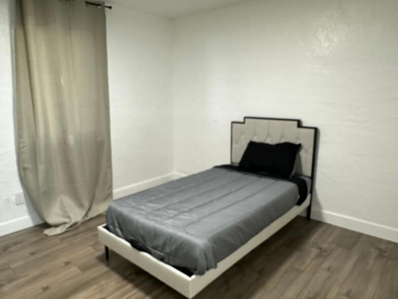More Photos Of 511 G St, Galt Assisted Living For Sale