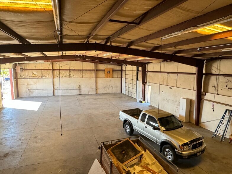 More Photos Of 8 Stokes Dr, Mound House Industrial For Lease