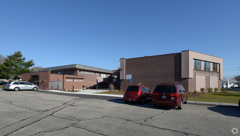 More Photos Of 1525 Wampanoag Trl, East Providence Medical For Lease