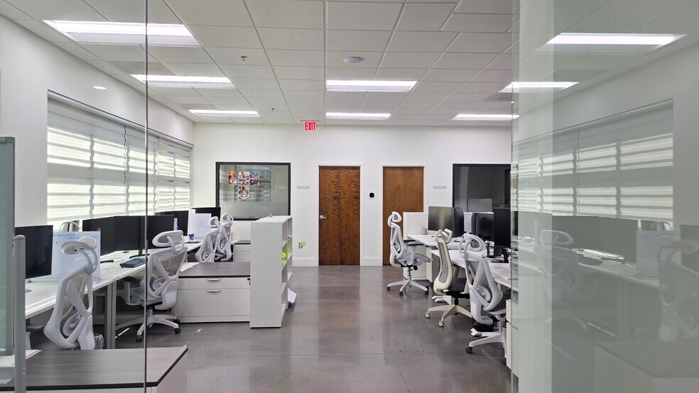 More Photos Of 5825 Medlock Bridge Pky, Johns Creek Loft Creative Space For Sale