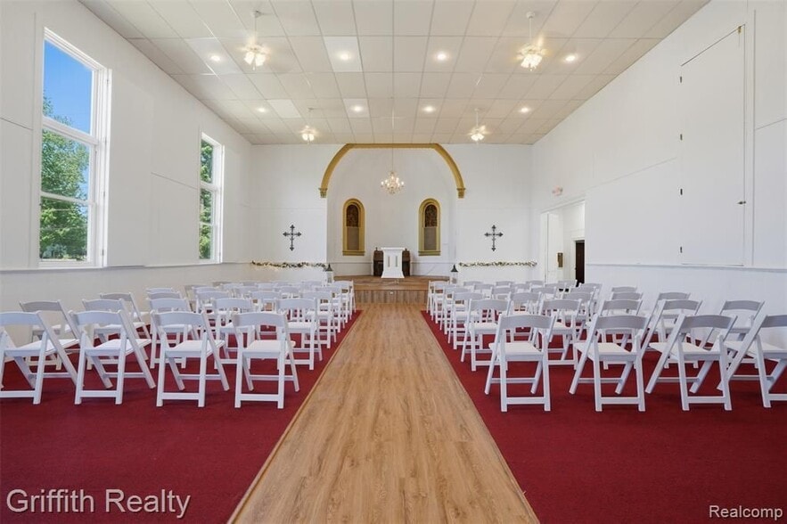 More Photos Of 131 E Main St, Vernon Religious Facility For Sale