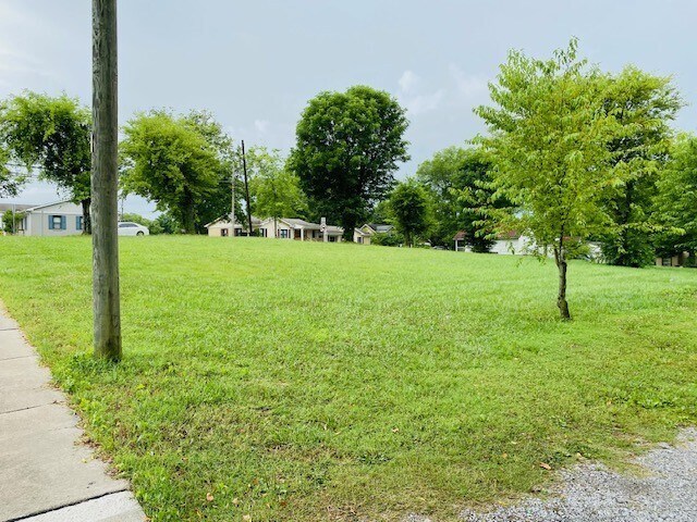 More Photos Of 416 Bledsoe st, Gallatin Land For Sale