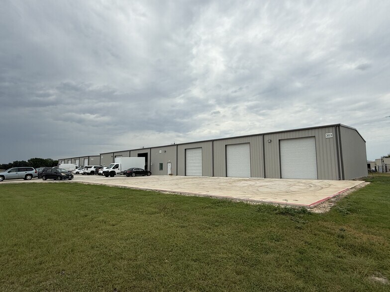 More Photos Of , Seguin Industrial For Sale