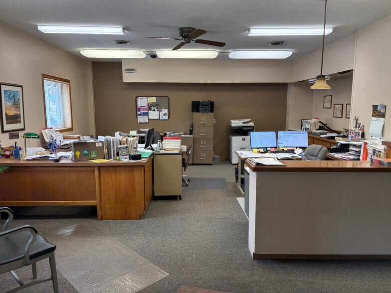 More Photos Of 415 Broad Ave, Stanton Industrial For Sale