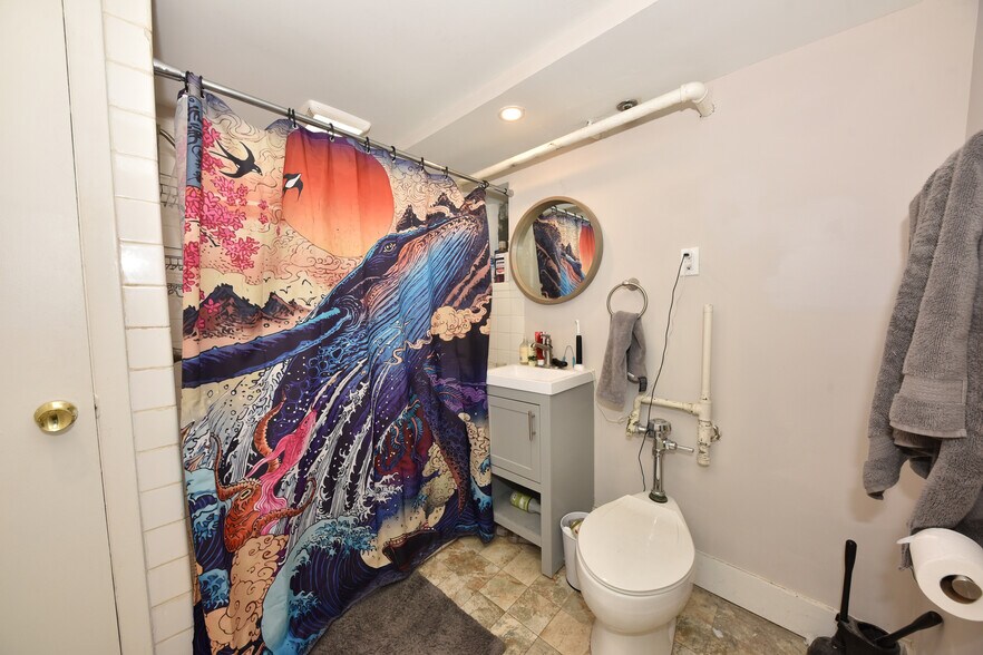 More Photos Of 1816 E Kane Pl, Milwaukee Apartments For Sale