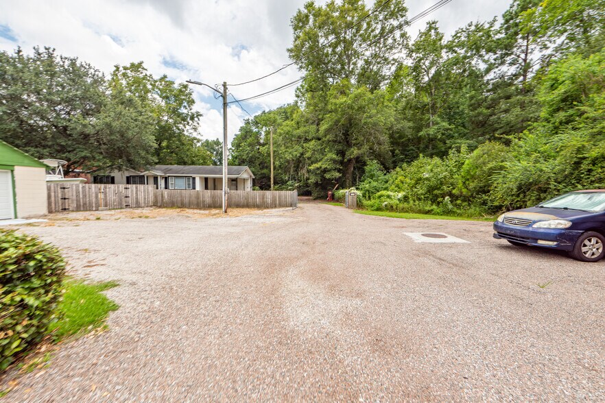 More Photos Of 111 Heatley St, Moncks Corner Medical For Sale