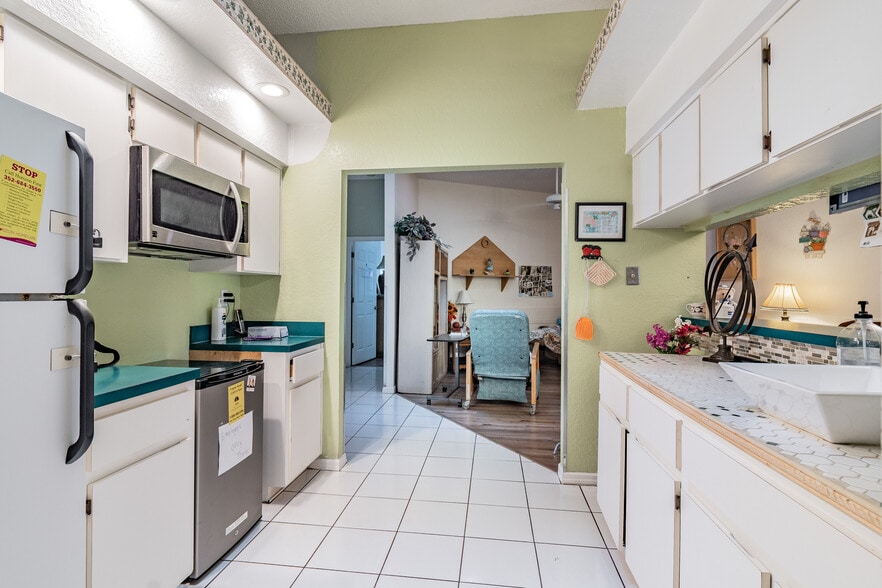 More Photos Of 4407 Millwood Rd, Spring Hill Assisted Living For Sale