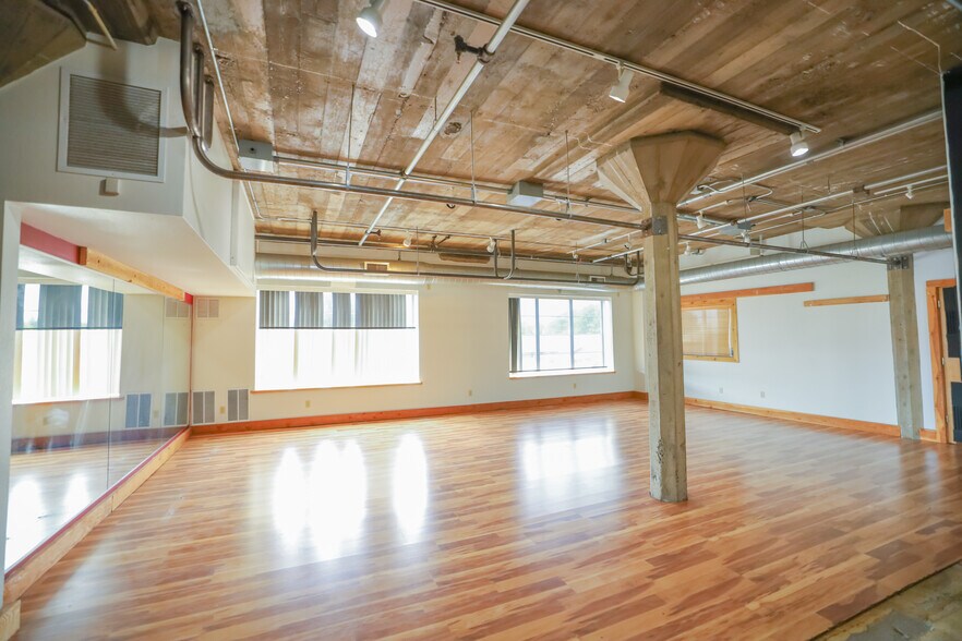 More Photos Of 5110 Tieton Dr, Yakima General Retail For Sale