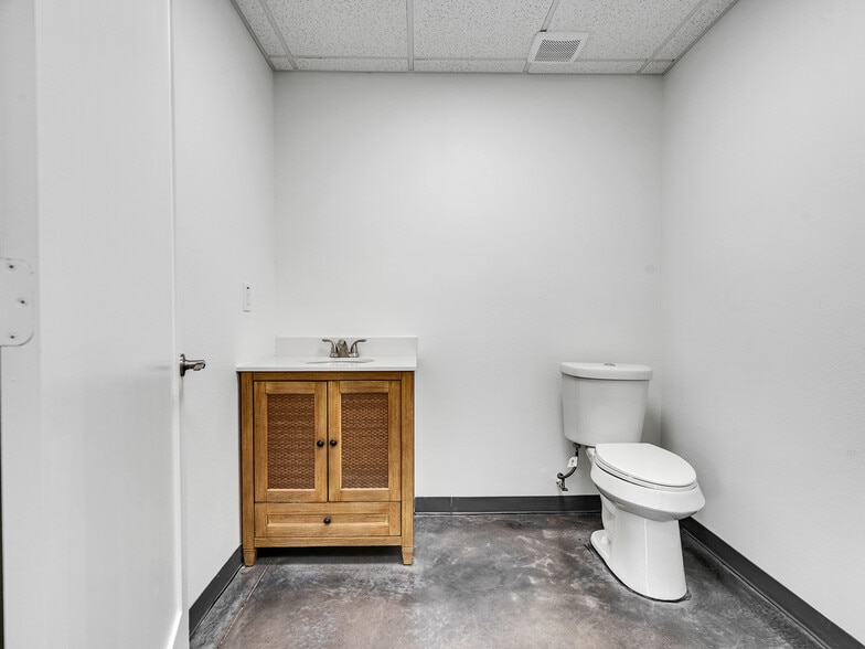 More Photos Of 8382 Miller Rd, Magnolia Industrial For Sale