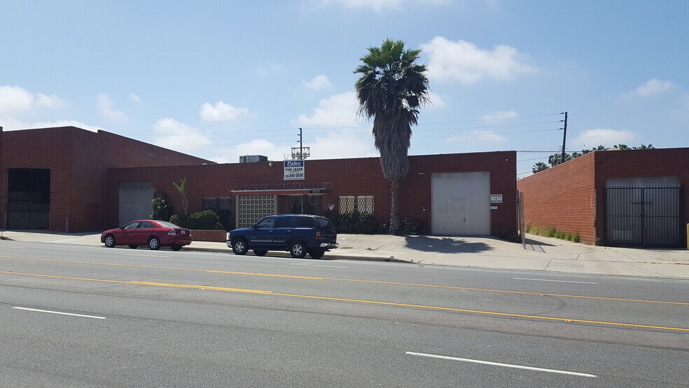 Primary Photo Of 13413 S Broadway, Los Angeles Manufacturing For Lease