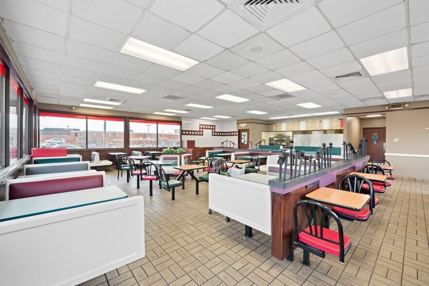 More Photos Of 120 Kapp St, Dobson General Retail For Sale