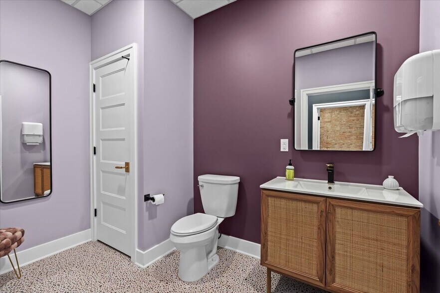 More Photos Of 104 S Leroy St, Fenton Storefront Retail Residential For Sale