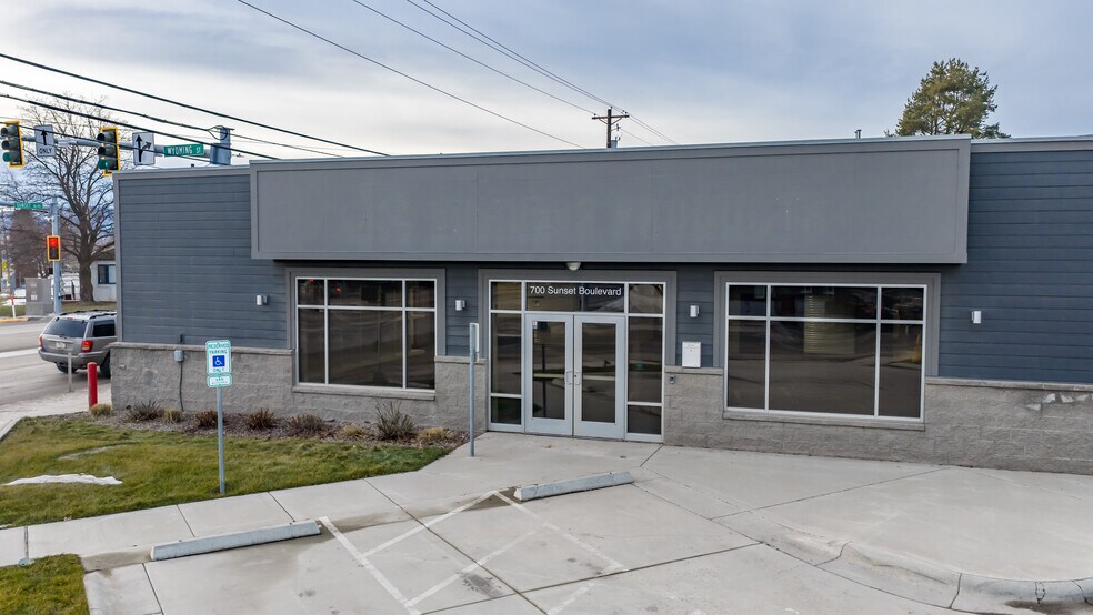 More Photos Of 115 W Wyoming St, Kalispell Warehouse For Sale