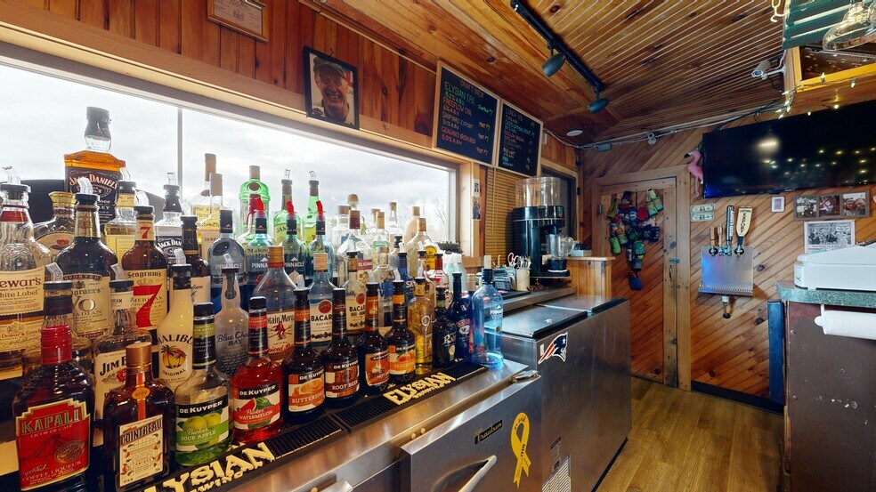 More Photos Of 695 Lisbon St, Lisbon Restaurant For Sale