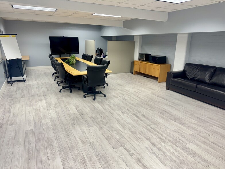More Photos Of 3355 S State St, Salt Lake City Freestanding For Lease
