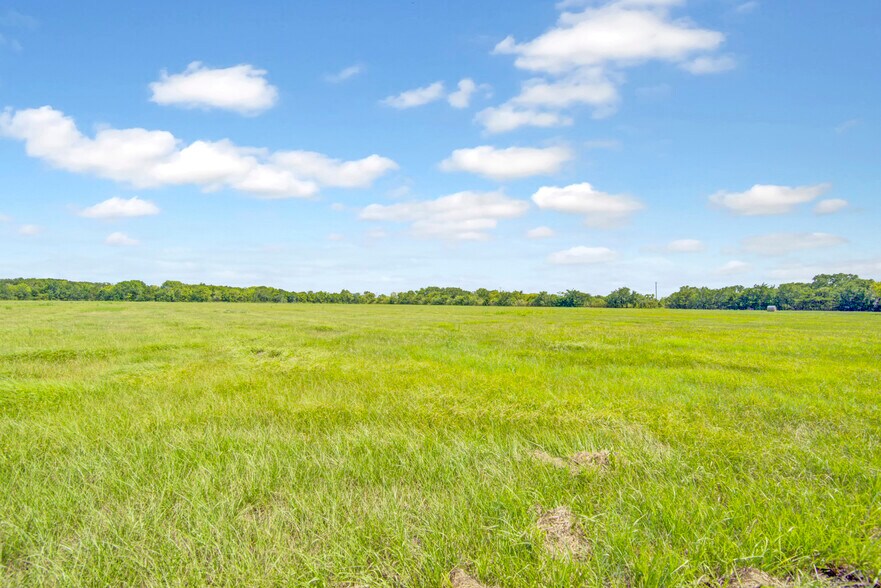 More Photos Of 7317 2nd, Hitchcock Land For Sale