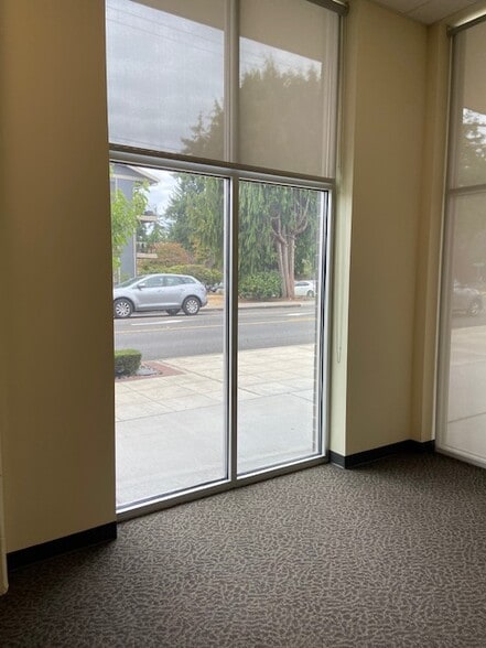 More Photos Of 323 Garfield St S, Parkland Apartments For Lease