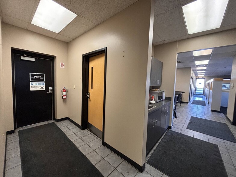 More Photos Of 3521 Grape Rd, Mishawaka Auto Dealership For Sale