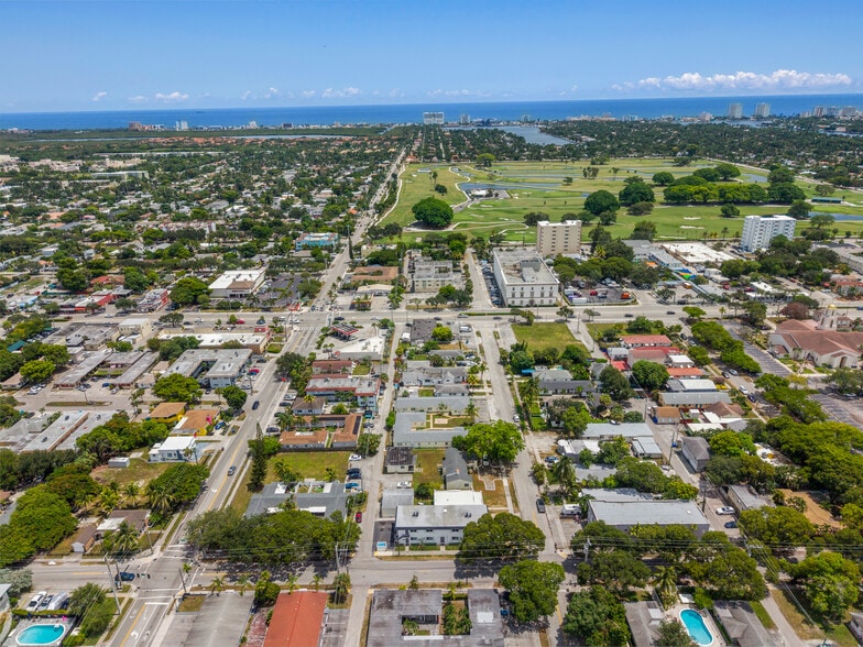 More Photos Of 1859 Lincoln St, Hollywood Apartments For Sale