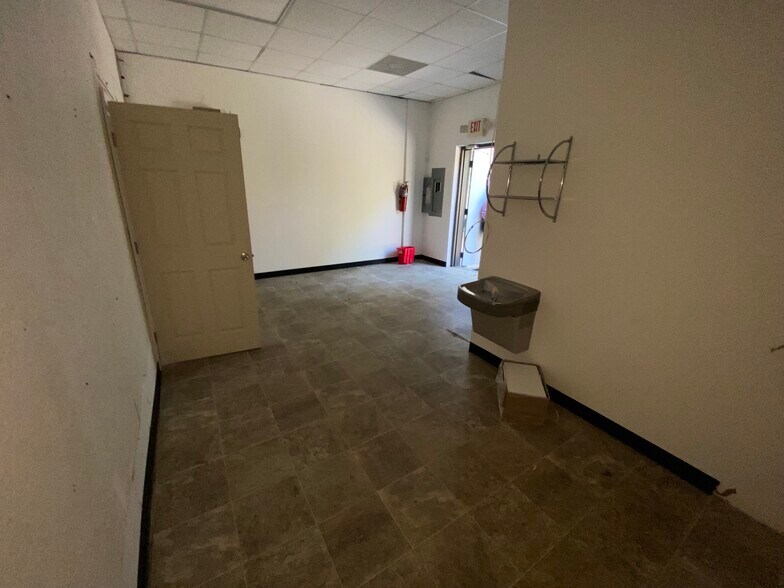 More Photos Of 3874 Savannah Hwy, Charleston Unknown For Sale