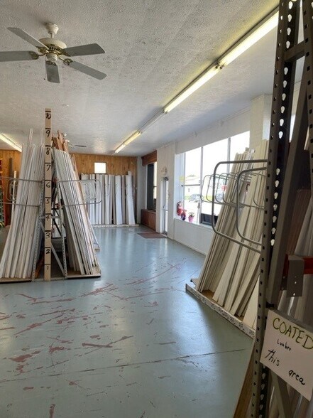 More Photos Of 720 E Lincolnway, Laporte Warehouse For Sale