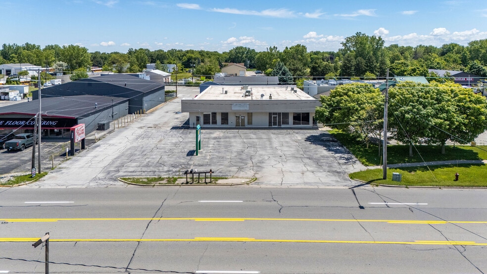 More Photos Of 3220 Bay Rd, Saginaw Storefront For Sale