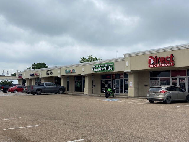 Primary Photo Of 724-730 E Villa Maria Rd, Bryan Storefront For Lease