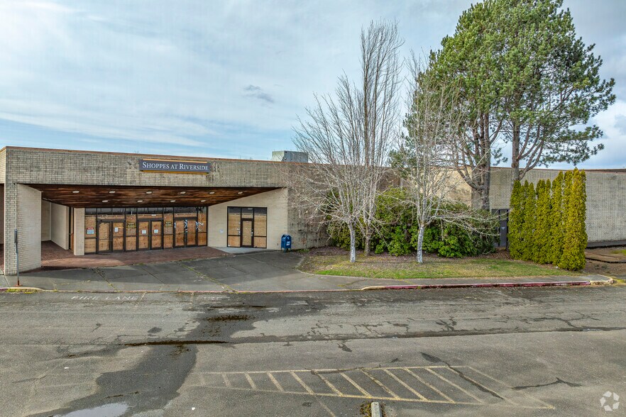 More Photos Of 901 & 1017 S BOONE ST, Aberdeen General Retail For Sale