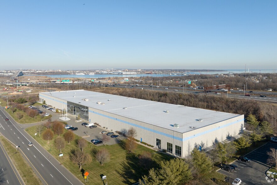 More Photos Of 2600 Main Street Extension, Sayreville Warehouse For Lease