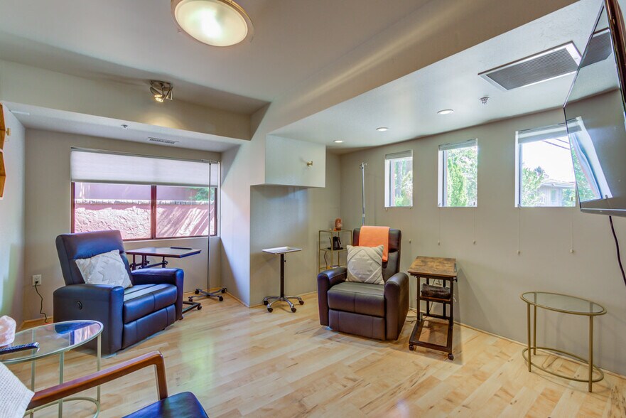 More Photos Of 45 Birch Blvd, Sedona Medical For Lease