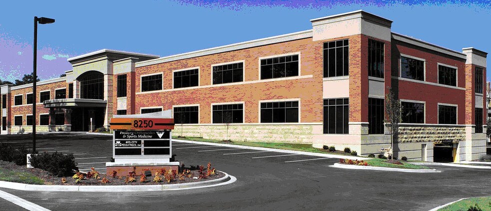 More Photos Of 8250 Kenwood Crossing Way, Cincinnati Medical For Lease