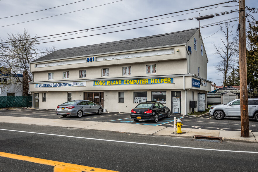 Primary Photo Of 841 Sunrise Hwy, West Babylon Medical For Sale