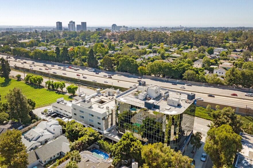 More Photos Of 520 S Sepulveda Blvd, Los Angeles Office For Lease