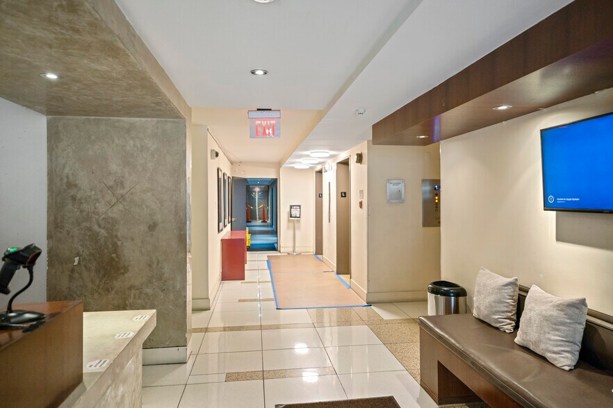 More Photos Of 1325 18th St NW, Washington Office For Lease