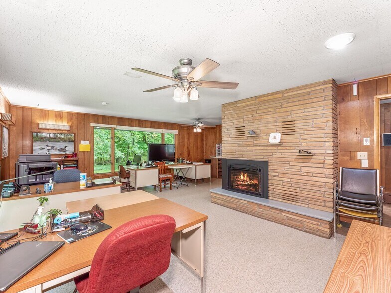 More Photos Of 1181 4th Ave N, Park Falls Office Residential For Sale